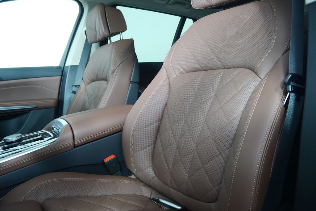 Thumbnail: 2026 BMW X7 - 11