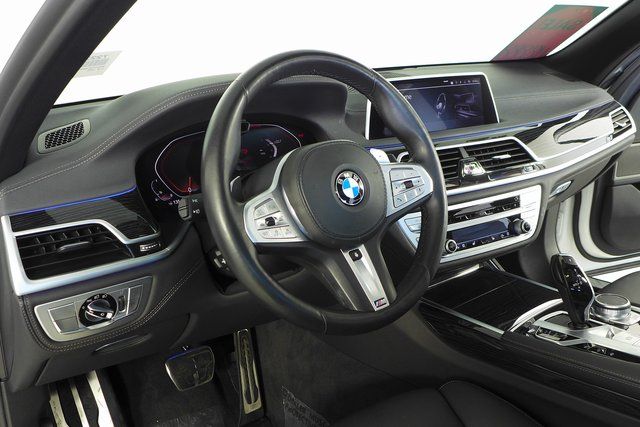 2022 BMW 7 Series 740i 27