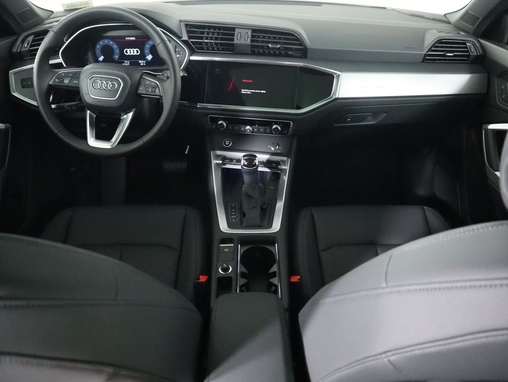 Thumbnail: 2025 Audi Q3 - 14