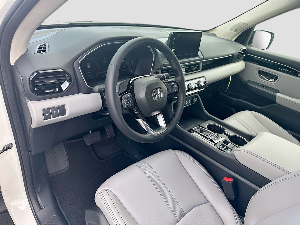 2025 Honda Pilot Touring 9