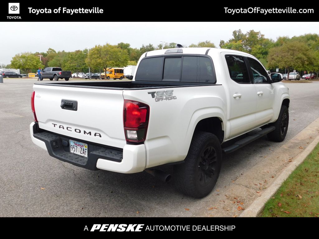Thumbnail: 2020 Toyota Tacoma - 4