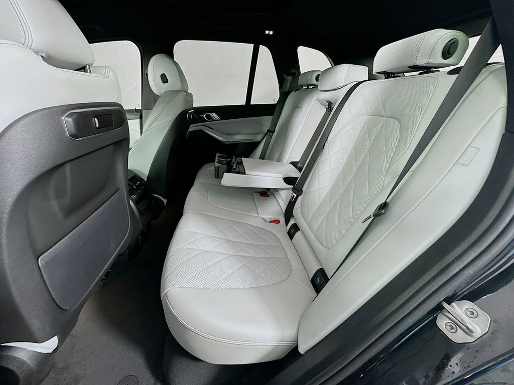 Thumbnail: 2024 BMW X5 - 25