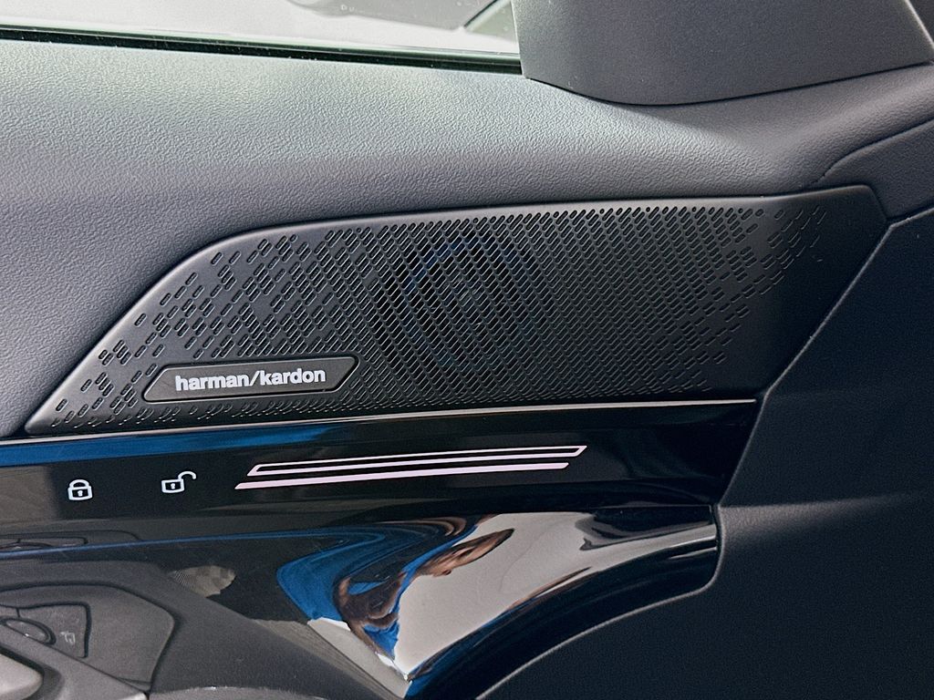 Thumbnail: 2025 BMW 5 Series - 19