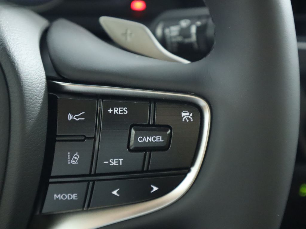 Thumbnail: 2025 Lexus ES - 13