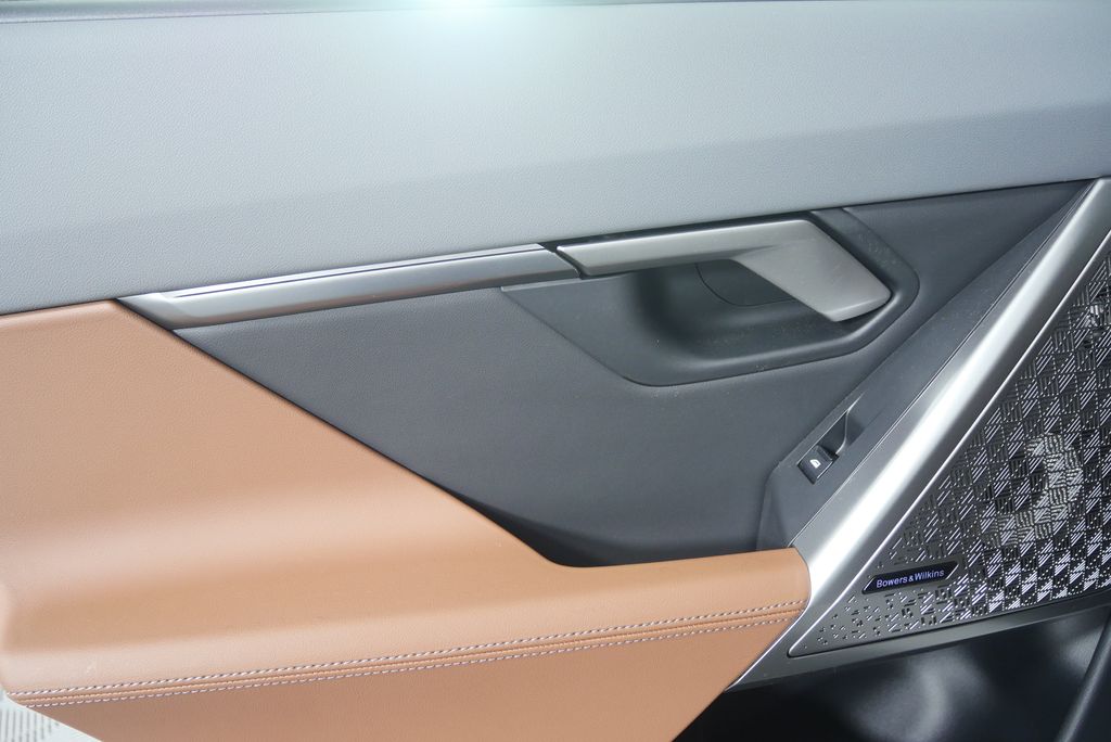 Thumbnail: 2025 BMW i5 - 14