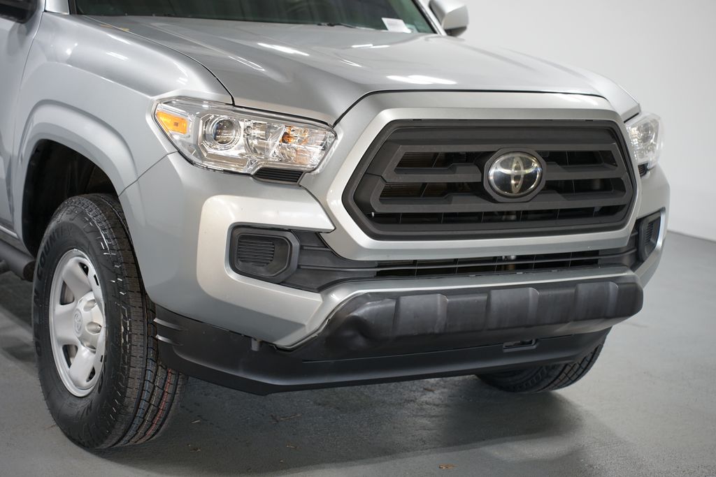 Thumbnail: 2022 Toyota Tacoma - 4