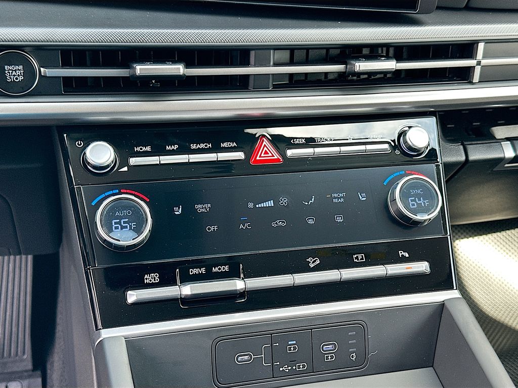 2025 Hyundai Santa Fe SEL 13