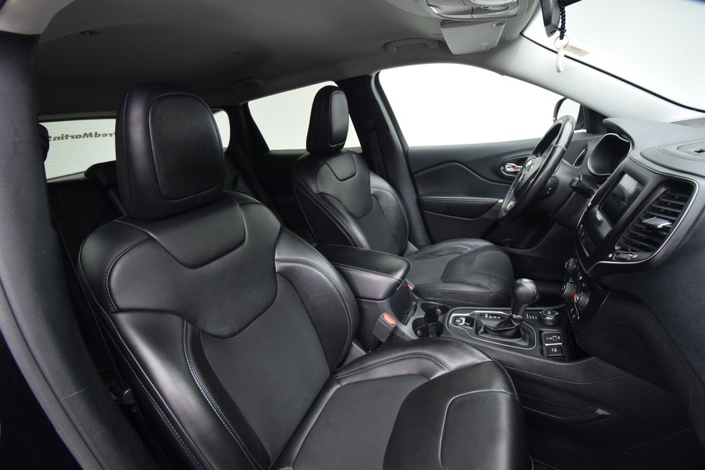 used 2020 Jeep Cherokee car, priced at $15,200