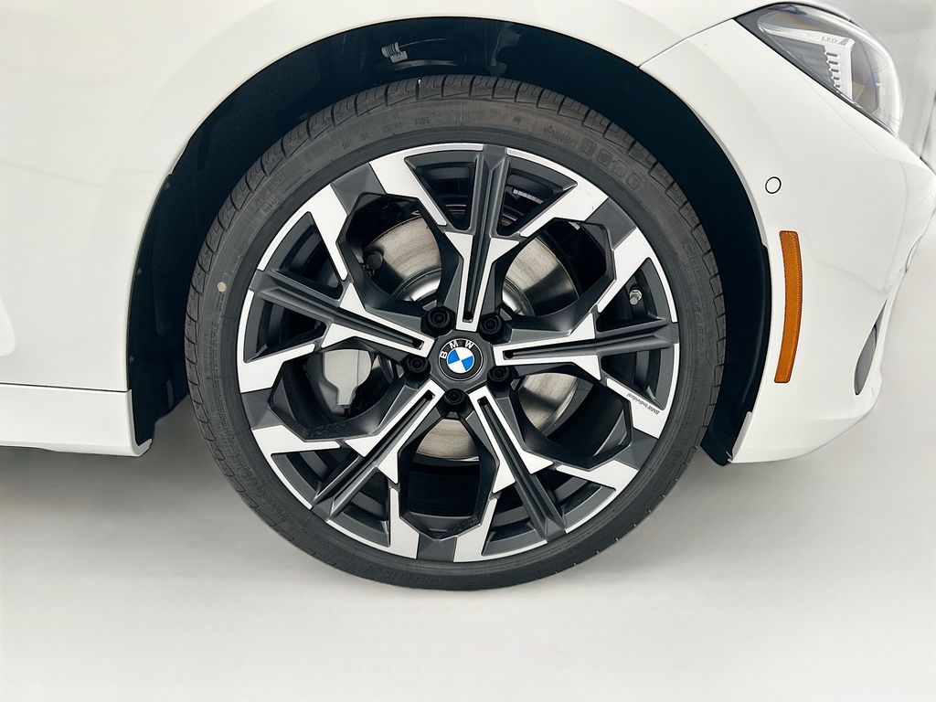 Thumbnail: 2027 BMW 4 Series - 28