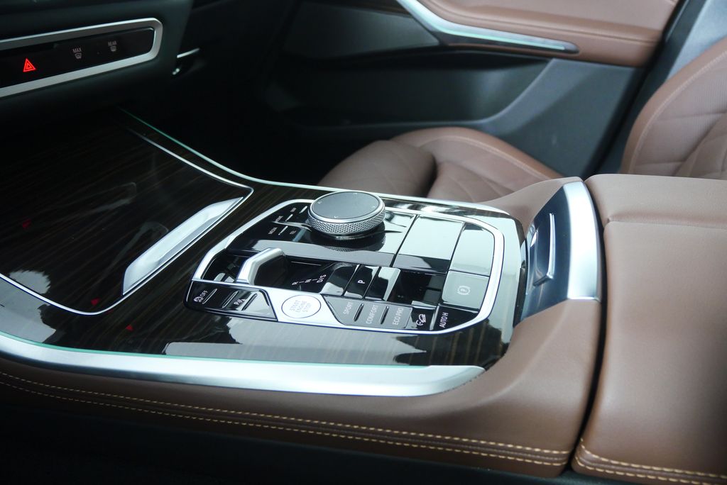 Thumbnail: 2025 BMW X5 - 28