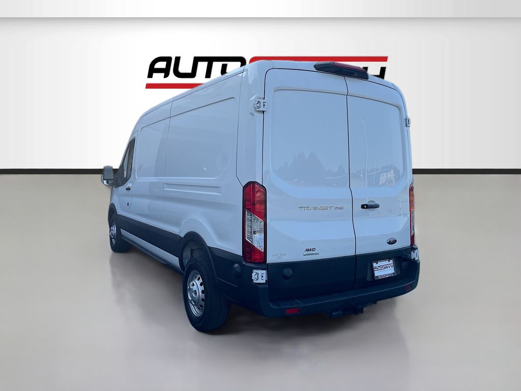 Used 2024 White Ford Base image 5