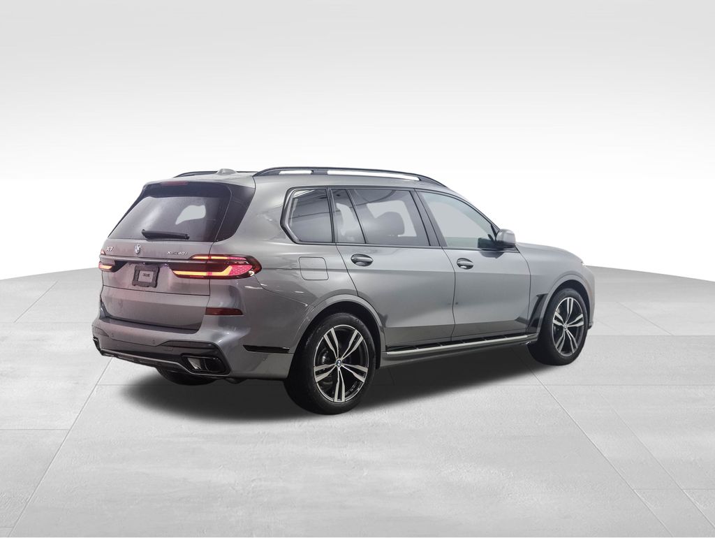Thumbnail: 2025 BMW X7 - 5