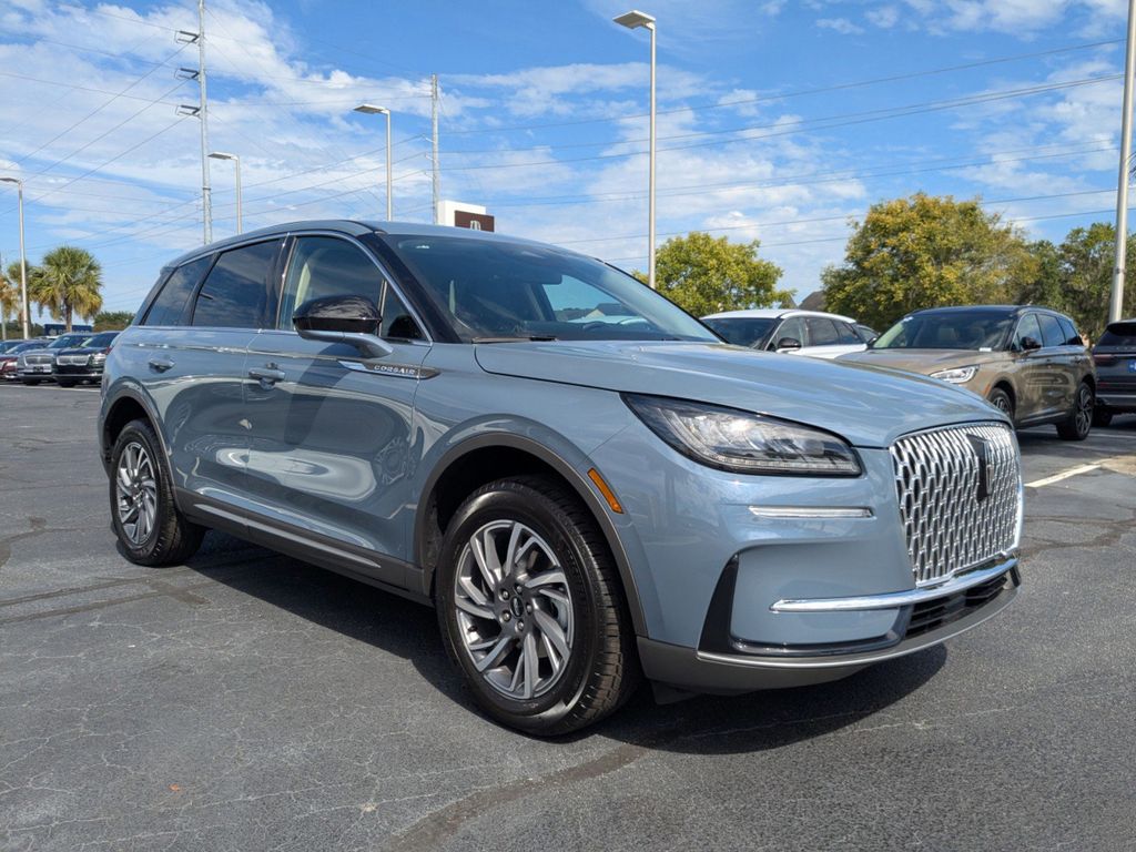 2025 Lincoln Corsair Premiere