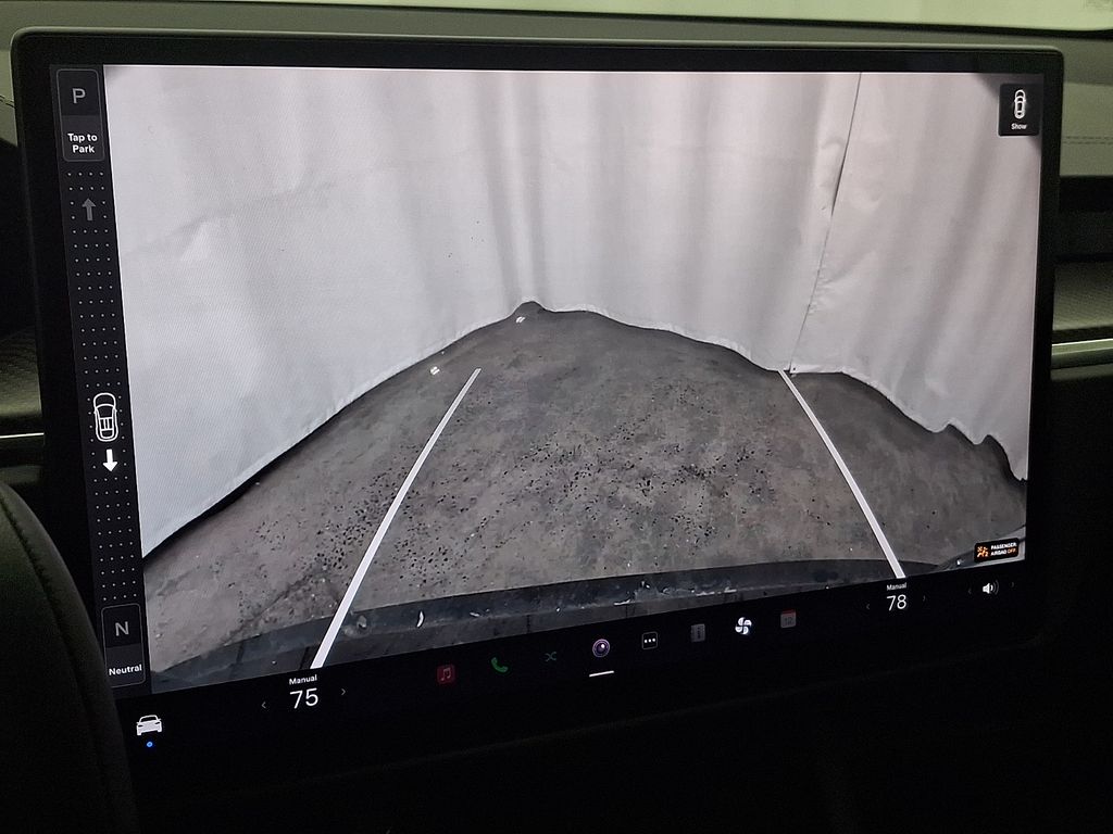 Thumbnail: 2022 Tesla Model X - 21