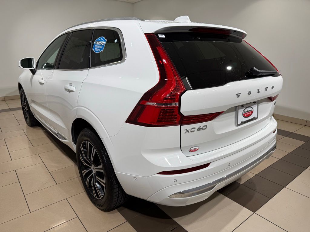 Thumbnail: 2022 Volvo XC60 - 3