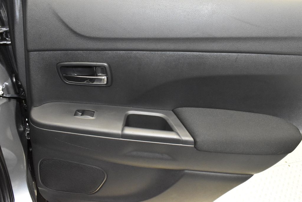 2024 Mitsubishi Outlander Sport ES 26