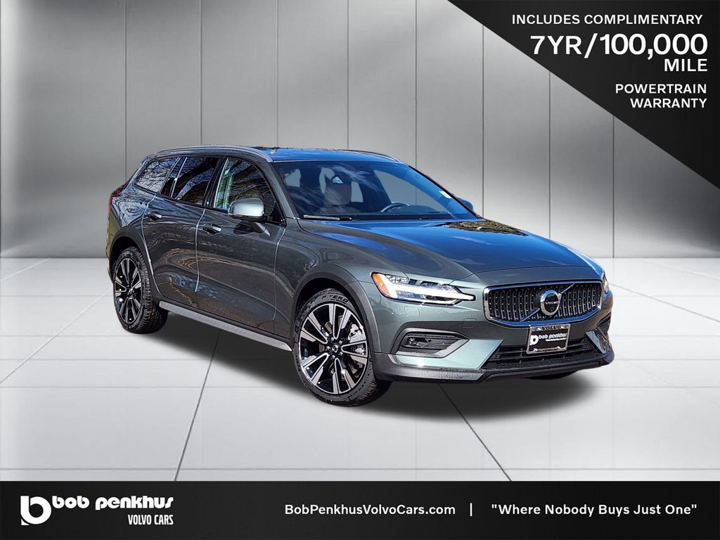 2026 Volvo V60 Cross Country B5 Ultra