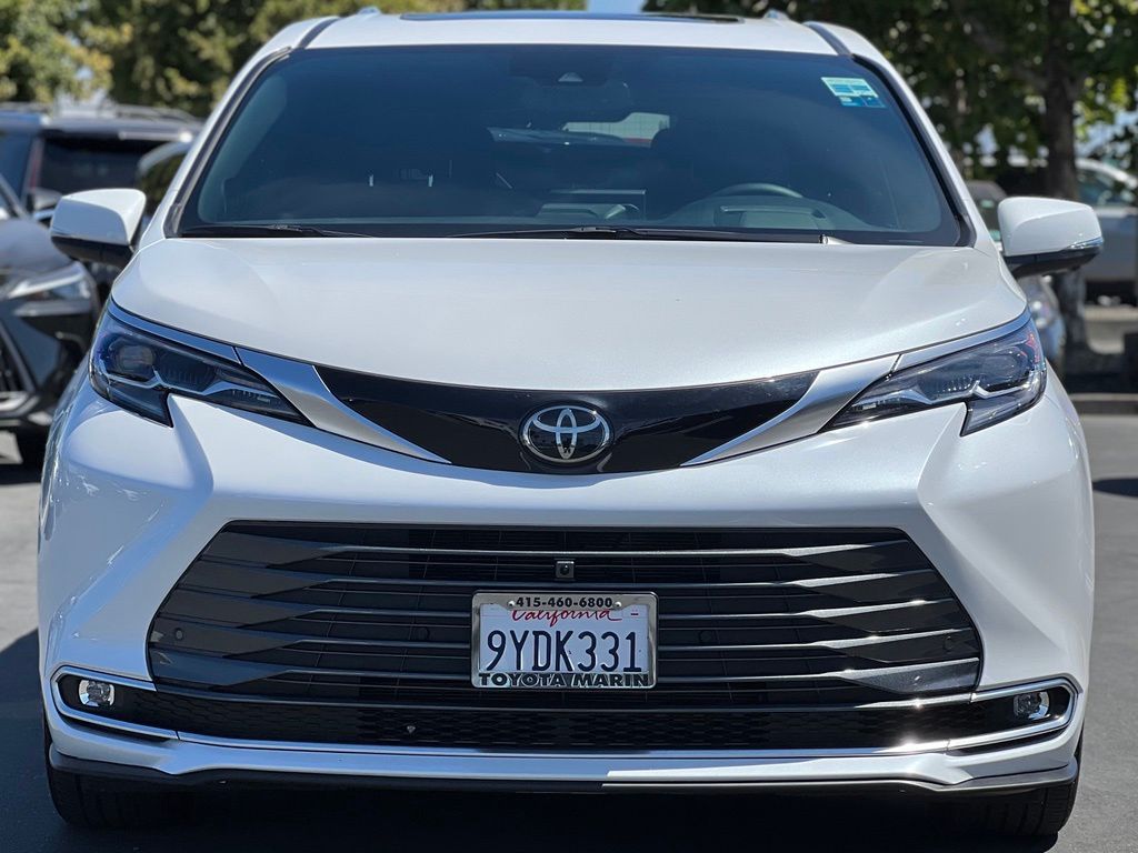 Used 2026 Toyota Sienna Van