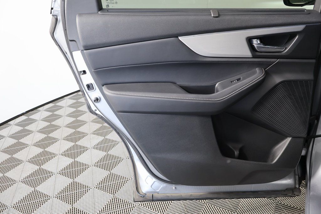 Thumbnail: 2023 Acura MDX - 13