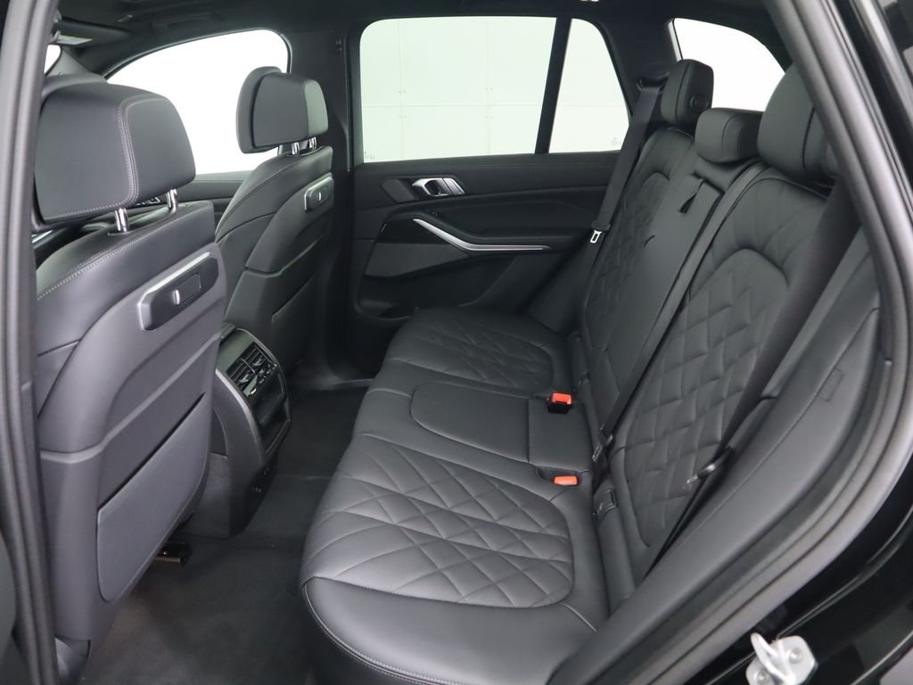 Thumbnail: 2026 BMW X5 - 22