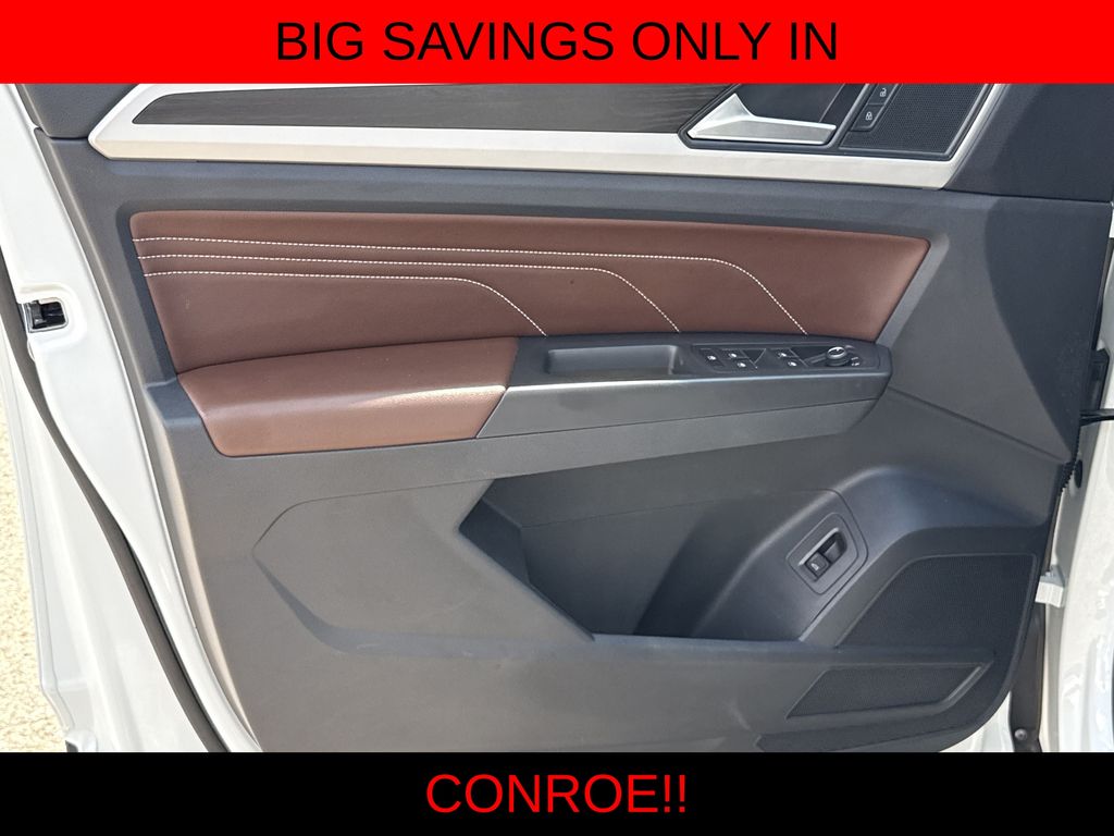2022 Volkswagen Atlas 3.6L V6 SE w/Technology White at South Houston Nissan
