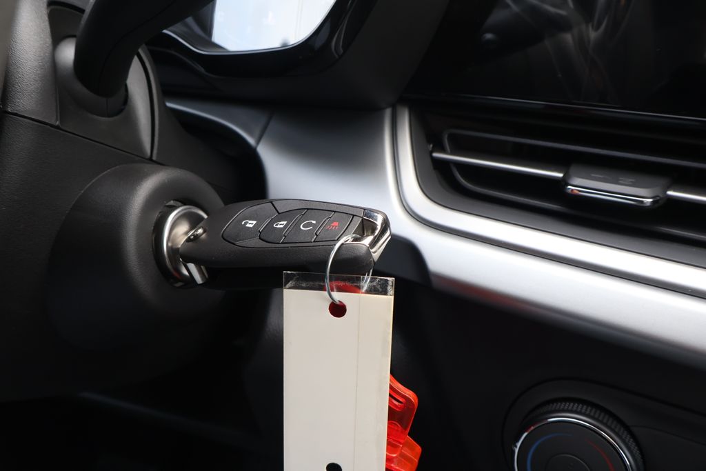 Thumbnail: 2026 Chevrolet Trax - 32