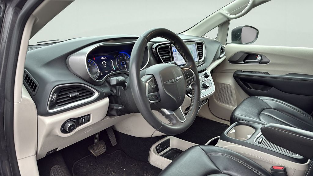 2023 Chrysler Pacifica