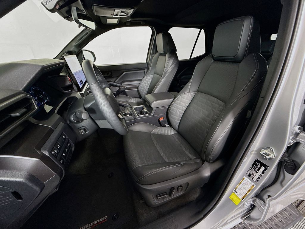 Thumbnail: 2025 Toyota 4Runner - 22