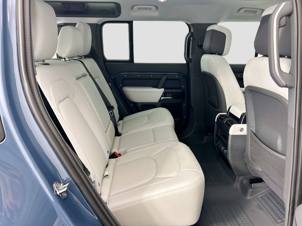 Thumbnail: 2026 Land Rover Defender - 21