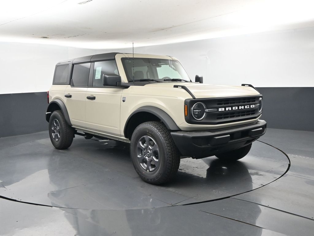 Desert Sand 2026 Ford Bronco SUV / Crossover Four-Wheel Drive Automatic