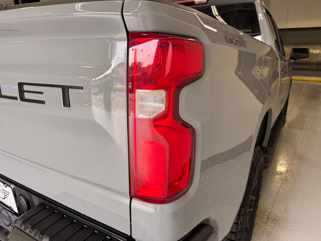 2024 Chevrolet Silverado 1500  4