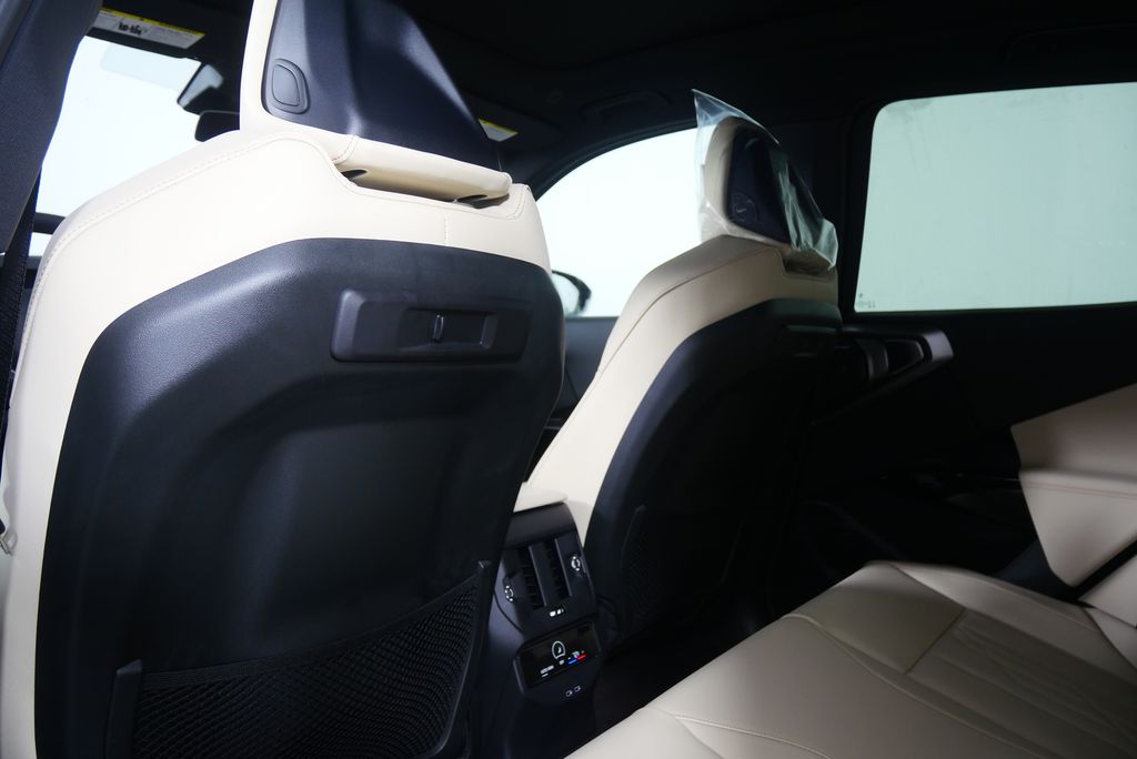 Thumbnail: 2026 BMW X3 - 17