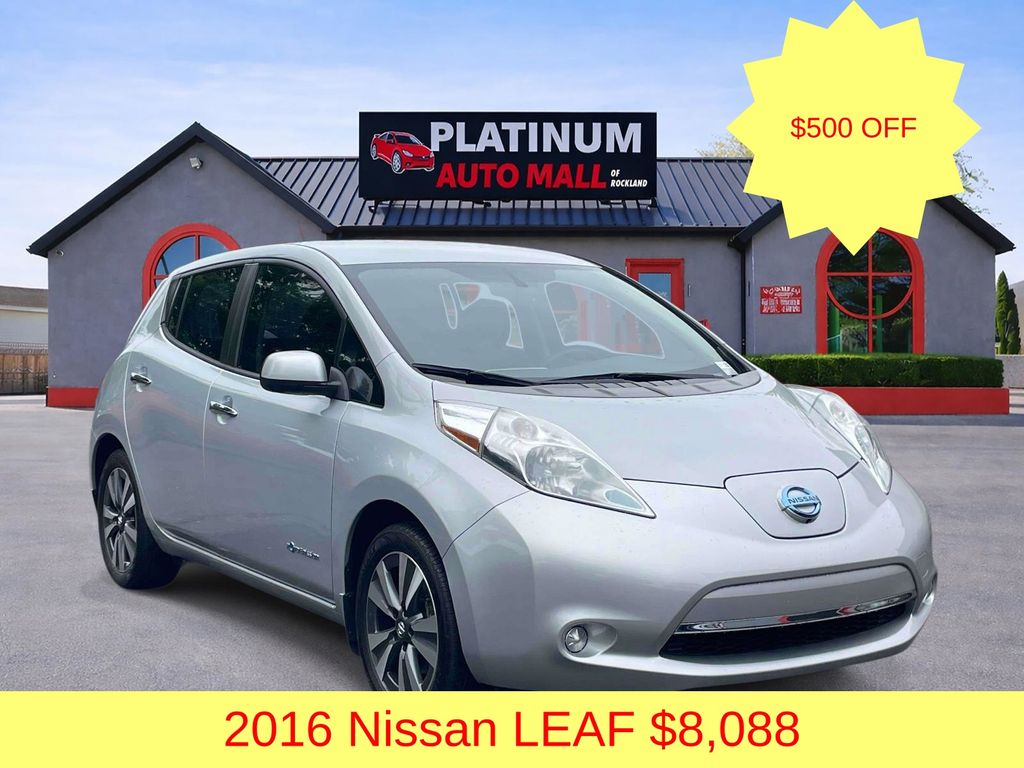 Brilliant Silver 2016 Nissan LEAF SV Hatchback Front-Wheel Drive Automatic