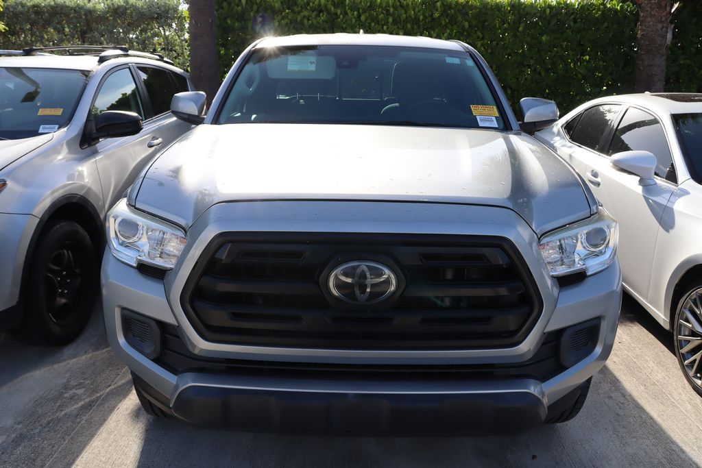 Thumbnail: 2018 Toyota Tacoma - 5