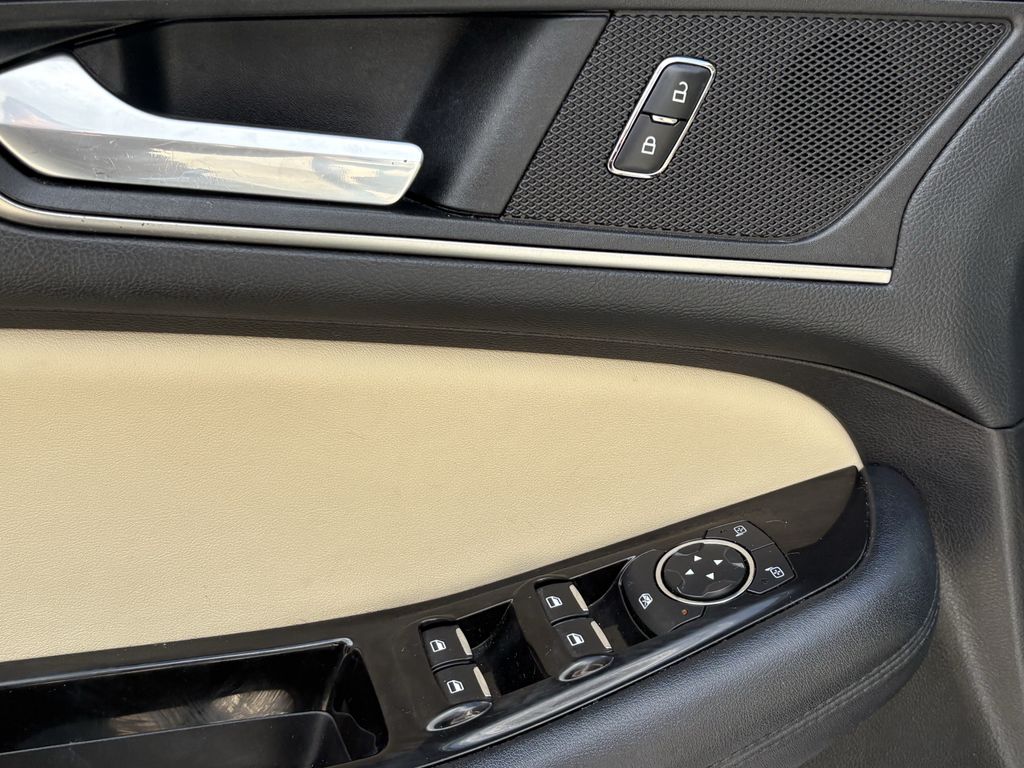 2017 Ford Edge SEL White at Community Honda