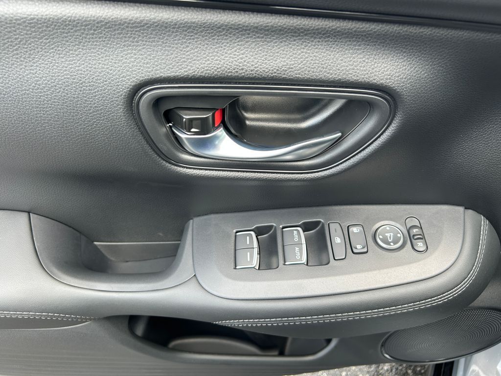 Thumbnail: 2027 Honda HR-V - 26