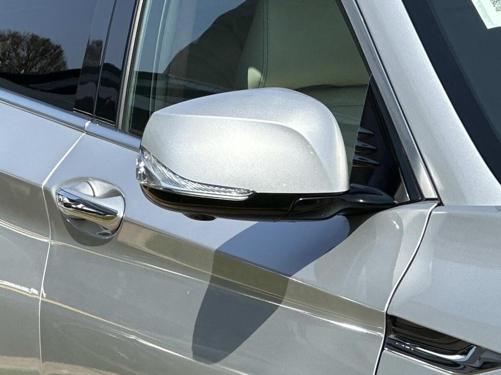 Thumbnail: 2021 INFINITI QX50 - 6