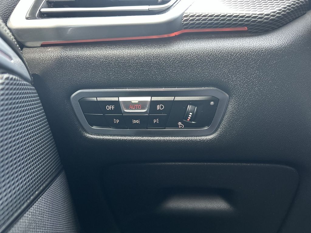 Thumbnail: 2023 BMW X6 - 28