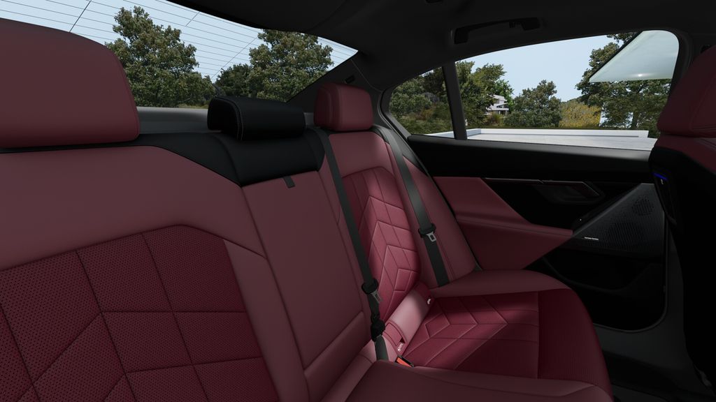 Thumbnail: 2026 BMW 5 Series - 12