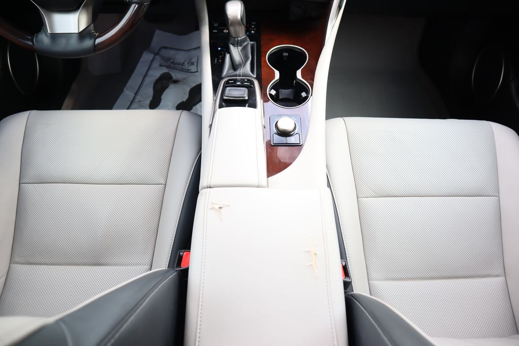 Thumbnail: 2017 Lexus RX - 16