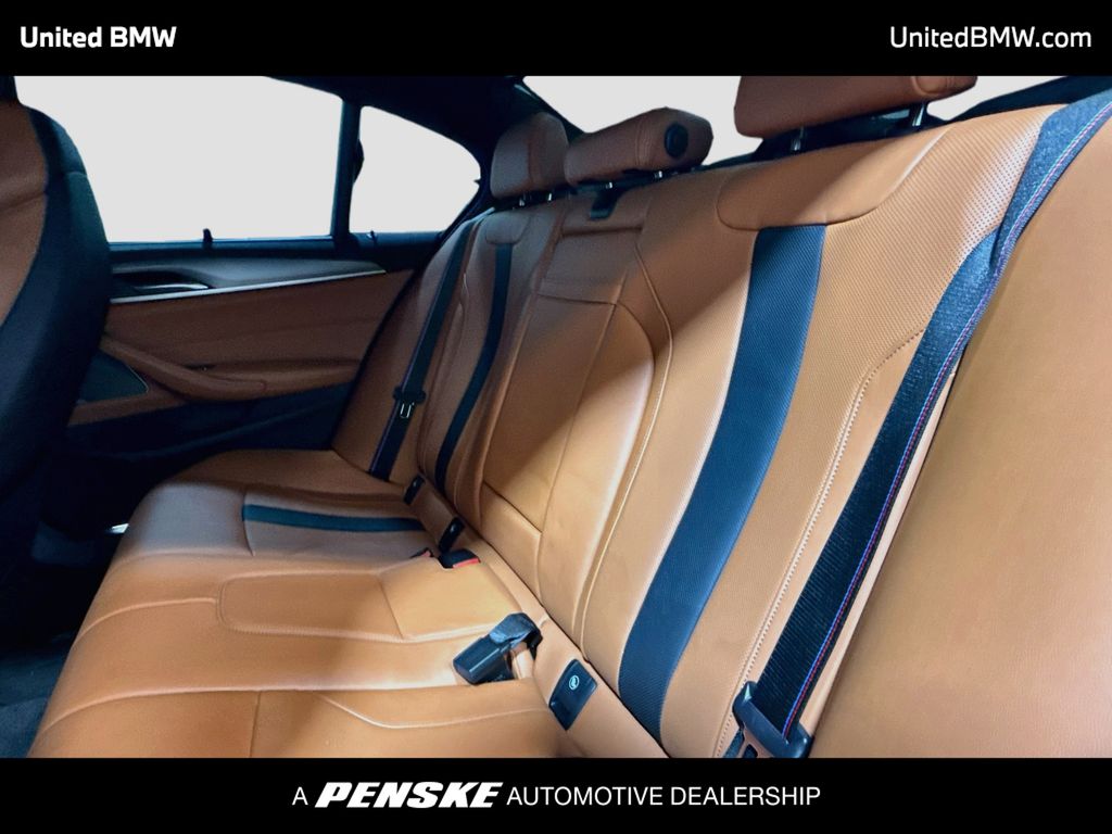 Thumbnail: 2023 BMW M5 - 12