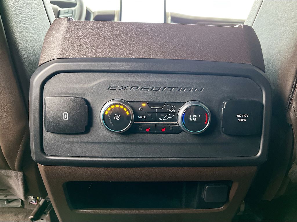 Used 2023 Red Ford King Ranch image 27