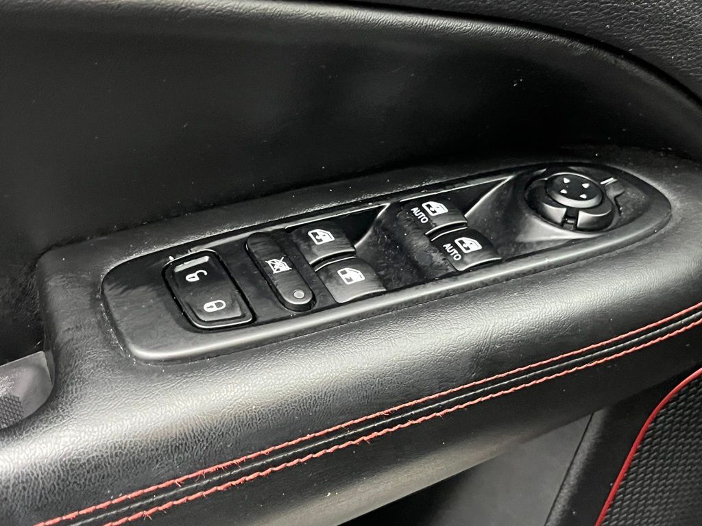 Thumbnail: 2018 Jeep Compass - 22