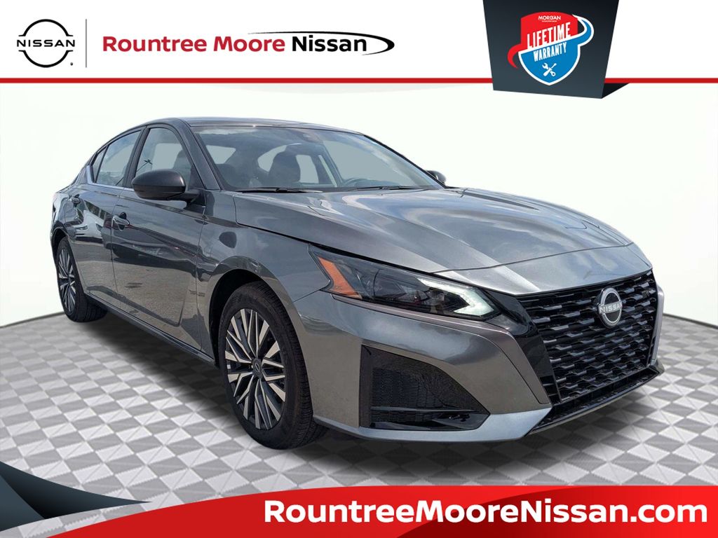 Gray (Gun Metallic) 2026 Nissan Altima Sedan Front-Wheel Drive Continuously Variable Transmission