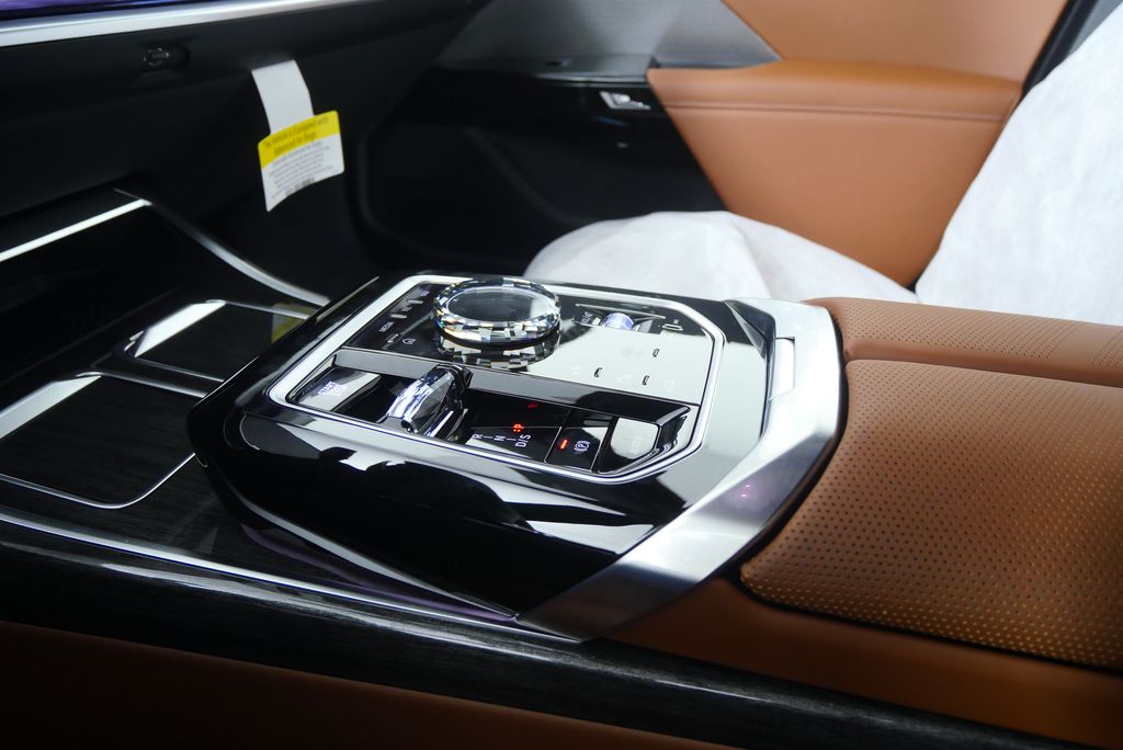 Thumbnail: 2026 BMW 7 Series - 24