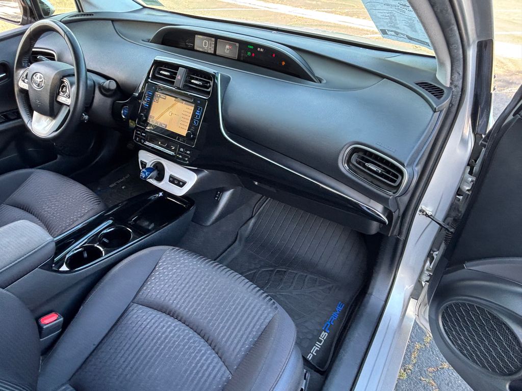 Thumbnail: 2019 Toyota Prius Prime - 20