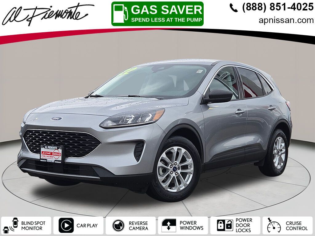 Iconic Silver Metallic 2022 Ford Escape SE FWD SUV / Crossover Front-Wheel Drive 8-Speed Automatic