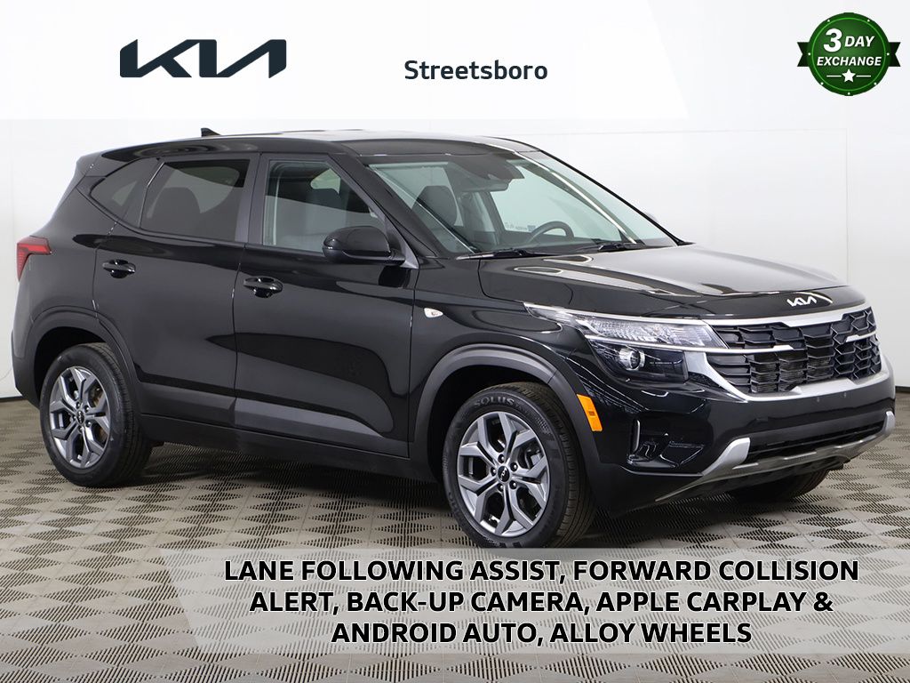 Fusion Black 2024 Kia Seltos LX AWD SUV / Crossover All-Wheel Drive Continuously Variable Transmission