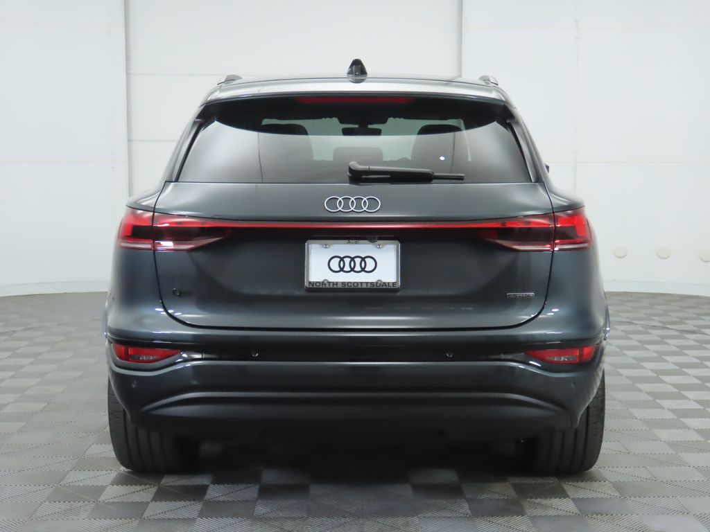 Thumbnail: 2025 Audi Q6 e-tron - 6