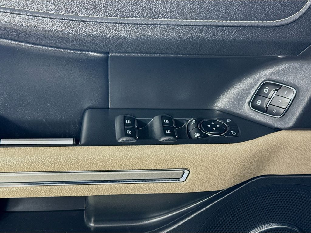 Used Car 2023 Ford Expedition  Limited For Sale Under $40,000 In Austin, Texas